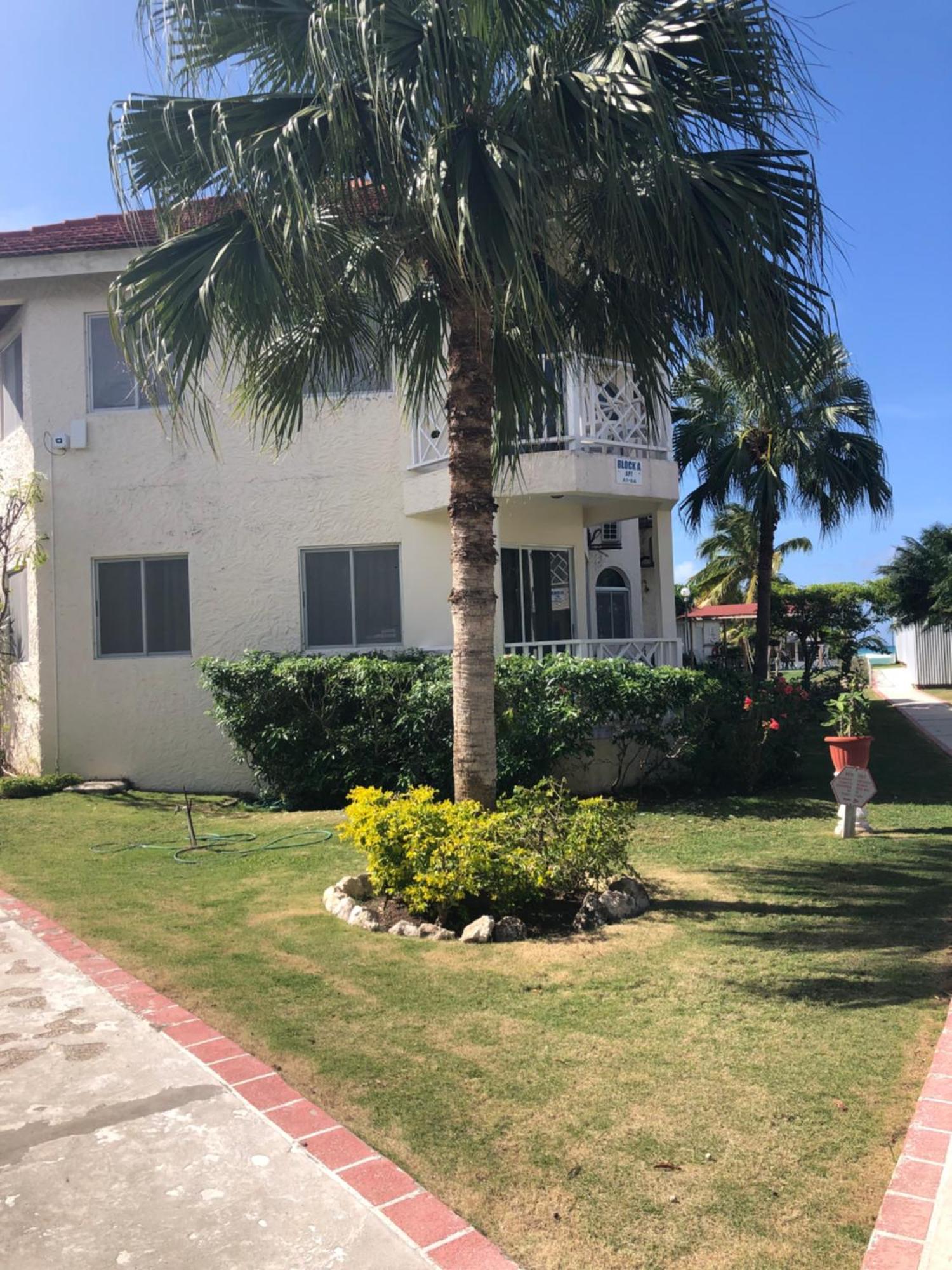 Pipers Cove Resort Runaway Bay Exterior photo